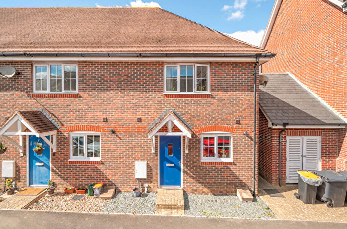 2 Bedroom End Of Terrace House For Sale In Harwood Close, Codmore Hill, Pulborough, RH20