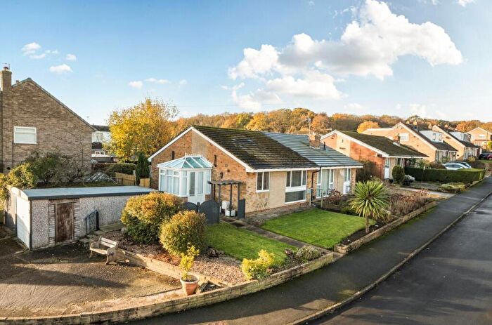 2 Bedroom Semi-Detached Bungalow For Sale In Arran Drive, Horsforth, LS18
