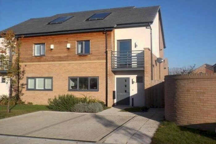 3 Bedroom Property To Rent In Hawksbill Way, Peterborough, PE2