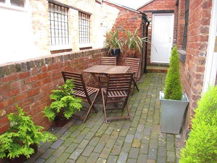 2 Bedroom Terraced House For Sale In Tenby Street, Birmingham, B1