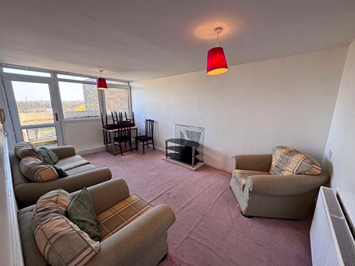 2 Bedroom Flat To Rent In Collingwood Court, Washington, NE37