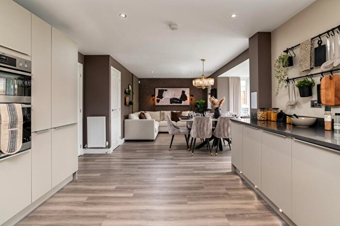 4 Bedroom Detached House For Sale In Eaglesham Road, East Kilbride, South Lanarkshire, G75