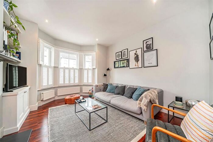 3 Bedroom Terraced House For Sale In Leahurst Road, Hither Green, SE13