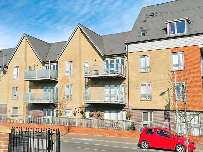 2 Bedroom Flat To Rent In Repton Avenue, Ashford, Kent, TN23