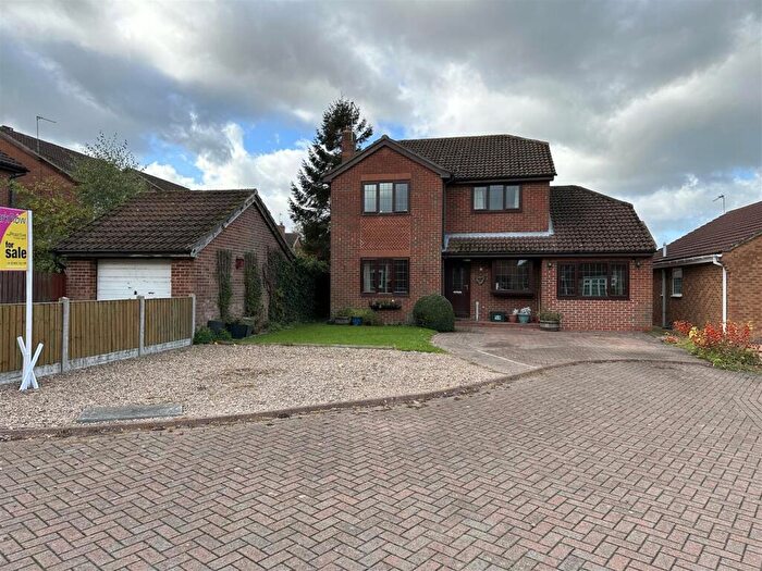 4 Bedroom Detached House For Sale In Holmes Park, Eastrington, Goole, DN14