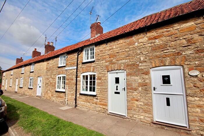 3 Bedroom Terraced House For Sale In Jubilee Terrace, Ingham, LN1