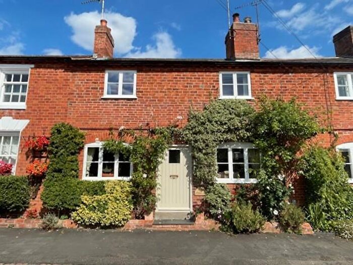 3 Bedroom Terraced House For Sale In Vicarage Hill, Tanworth-In-Arden, B94