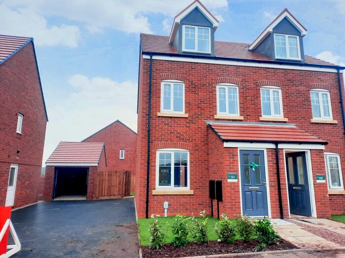 3 Bedroom Property To Rent In Baker Way, Lichfield, WS14