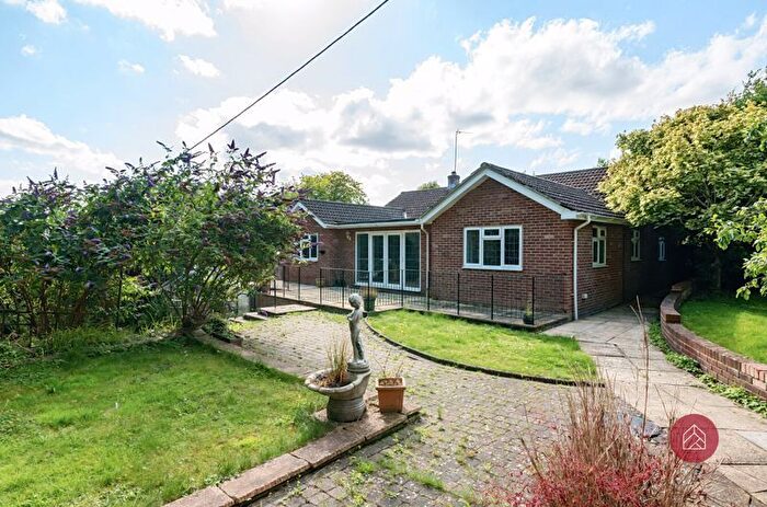 3 Bedroom Detached Bungalow For Sale In Manor Drive, Horspath, Oxford, OX33