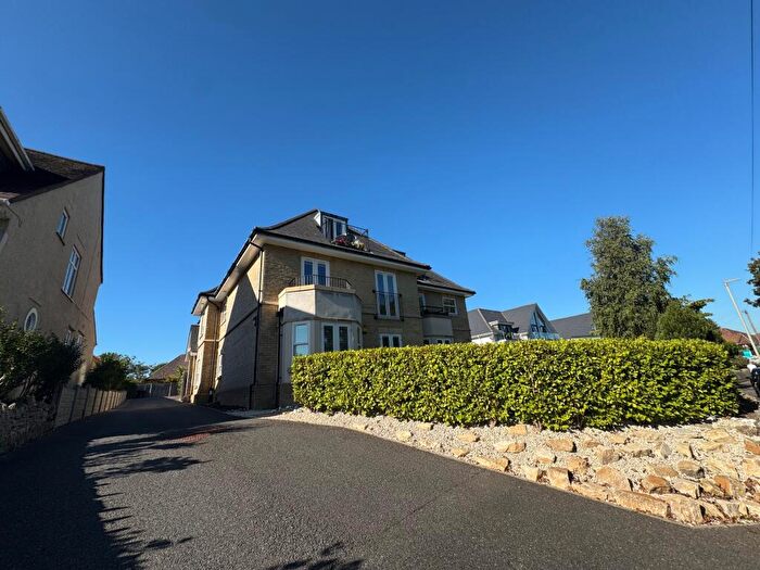 2 Bedroom Apartment To Rent In Riverview Iford Lane Bournemouth, BH6