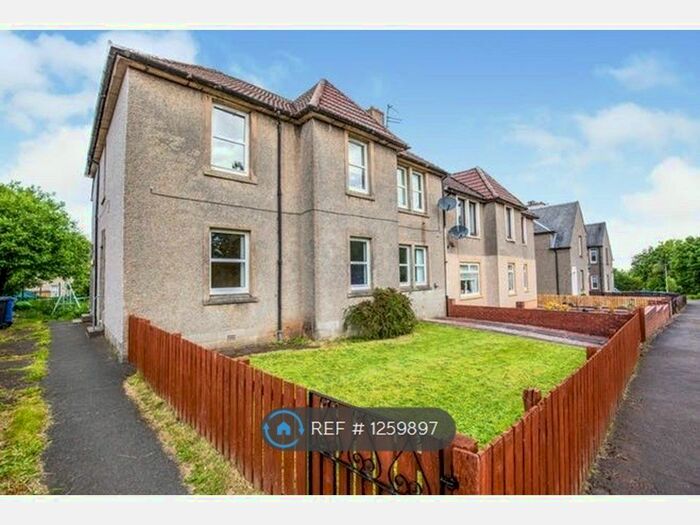 3 Bedroom Flat To Rent In Woodpark, Lanark ML11