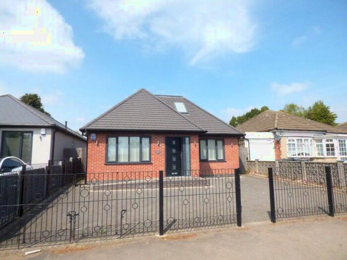 5 Bedroom Detached Bungalow To Rent In College Road, Birmingham, B44