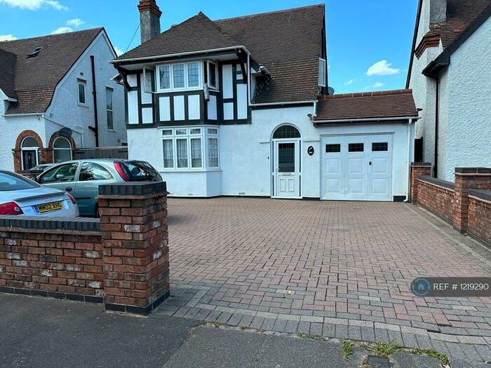 3 Bedroom Detached House To Rent In Coleshill Road, Birmingham, B36