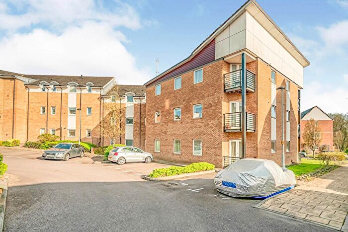 2 Bedroom Apartment To Rent In Berwick Place, Welwyn Garden City, AL7