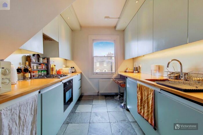 3 Bedroom Apartment To Rent In North Villas, Camden, London, NW1