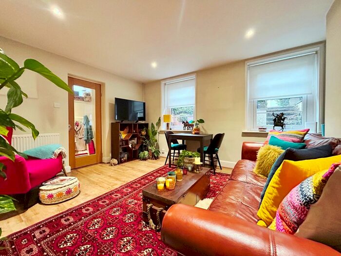 1 Bedroom Flat To Rent In Hewlett Rd, Cheltenham, GL52