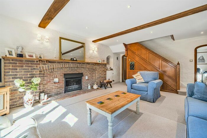 4 Bedroom Detached House For Sale In Wantley Corner, Mead Lane, Storrington, West Sussex, RH20