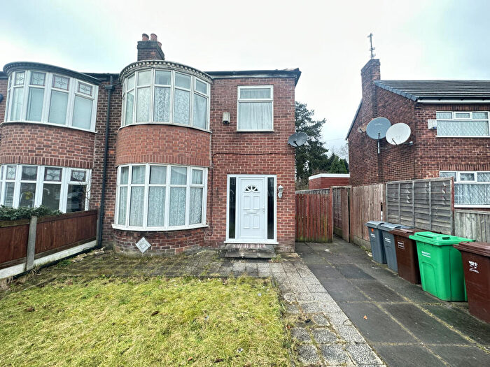 3 Bedroom Semi-Detached House To Rent In Kingsway, Manchester, M20