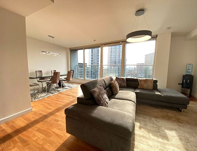 2 Bedroom Flat To Rent In Leftbank, Spinningfields, Manchester, M3