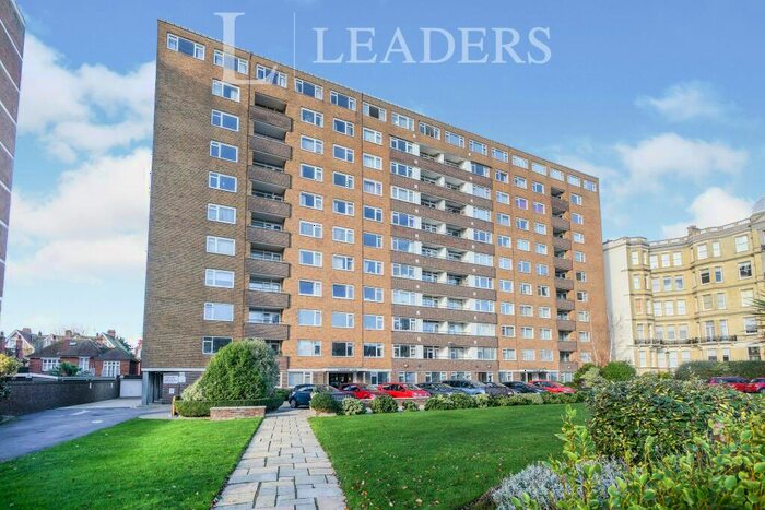 2 Bedroom Apartment To Rent In Grand Avenue, Hove, BN3