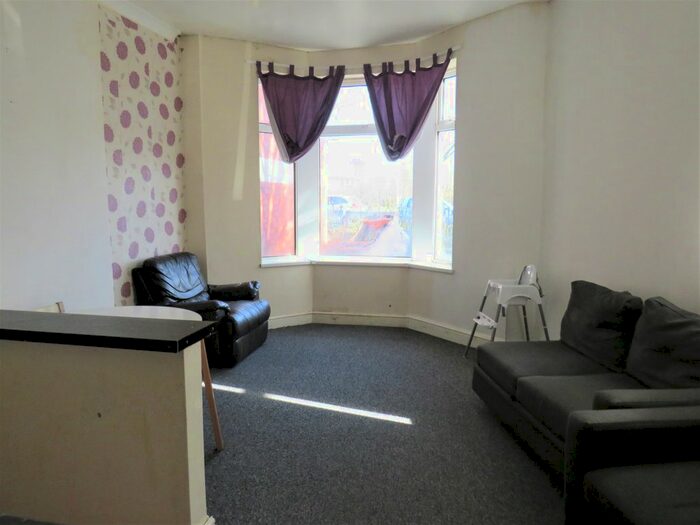 1 Bedroom Flat To Rent In Blaenclydach Street, Grangetown, Cardiff, CF11