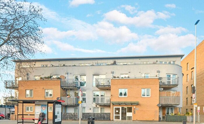 1 Bedroom Flat For Sale In Brooklands Court, Clapham, London, SW8