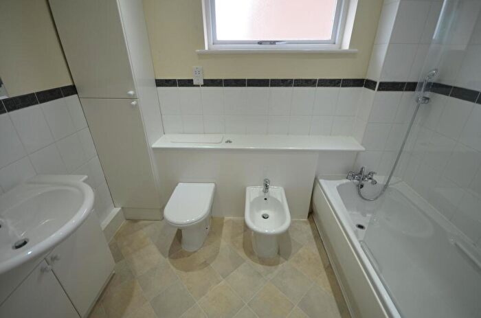 4 Bedroom House To Rent In The Wayback, Saffron Walden, CB10