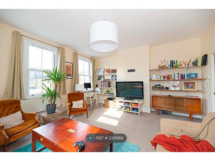 4 Bedroom Maisonette To Rent In South Lambeth Road, London, SW8