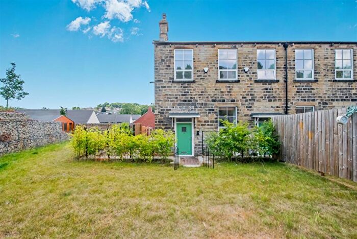 2 Bedroom Cottage For Sale In Bobbin Row, Leeds, LS12