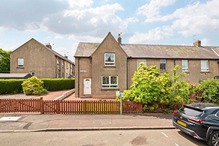 2 Bedroom End Of Terrace House For Sale In Craiglaw Place, Dechmont, EH52