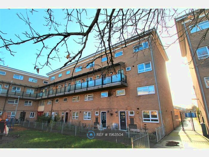 3 Bedroom Maisonette To Rent In Fallow Hill, Leamington Spa, CV31