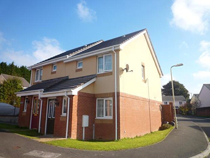 2 Bedroom End Of Terrace House To Rent In Woodland View, Holsworthy, EX22