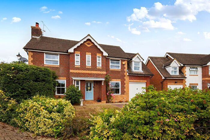 4 Bedroom Detached House For Sale In Durford Road, Horsham, RH12
