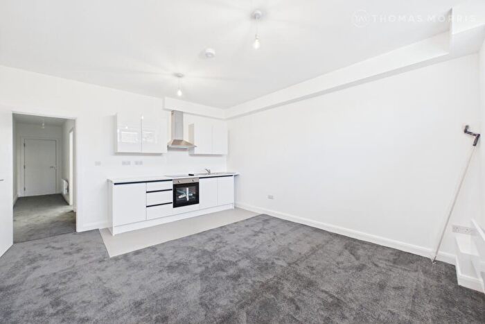 1 Bedroom Apartment To Rent In - High Street, St Neots, PE19