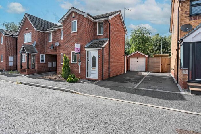 2 Bedroom Semi-detached House For Sale In The Maples, Winsford, CW7