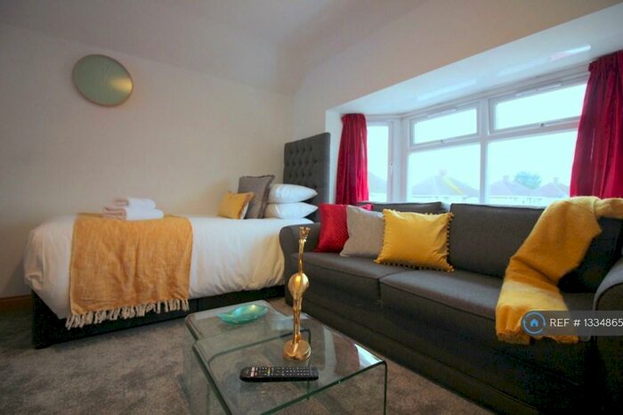 Studio To Rent In St. Lukes Road, Oxford, OX4