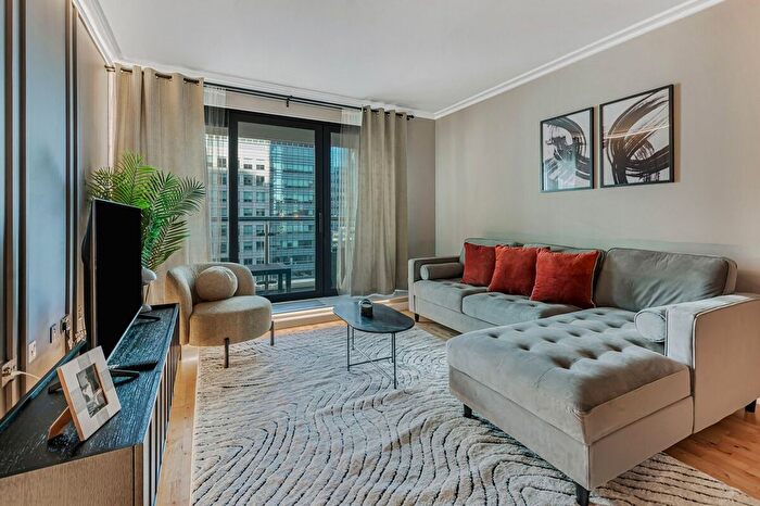 2 Bedroom Flat To Rent In Isle Of Dogs, E14