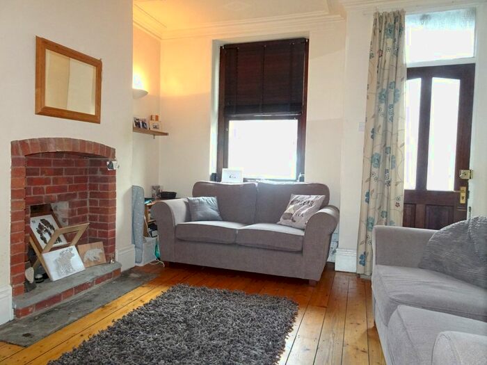 2 Bedroom Terraced House To Rent In Ibbotson Road, Walkley, S6