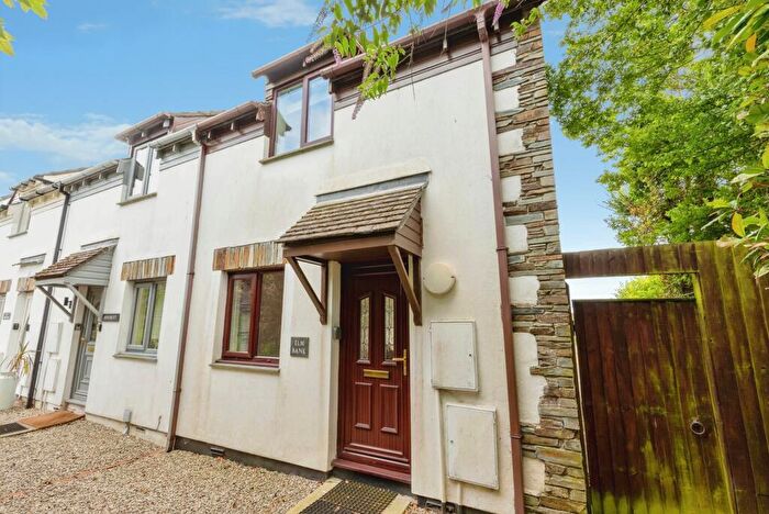 2 Bedroom End Of Terrace House For Sale In Sarahs View, Padstow, Cornwall, PL28
