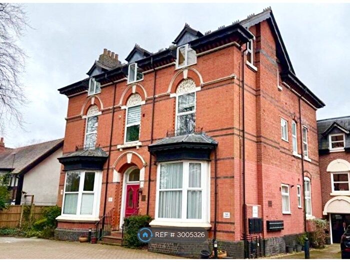2 Bedroom Flat To Rent In Hollyhurst Court, Sutton Coldfield, B72