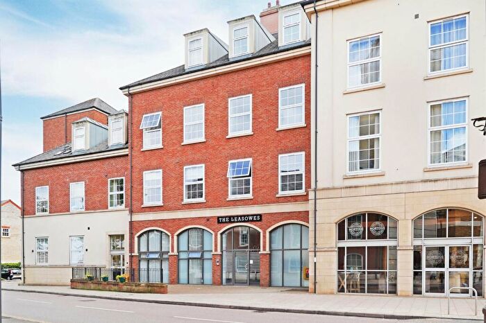 1 Bedroom Flat To Rent In Main Street, Dickens Heath, Shirley, Solihull, B90