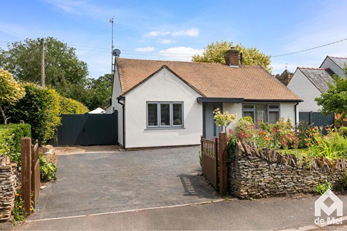 3 Bedroom Detached House For Sale In Blacksmiths Road, Alderton, GL20