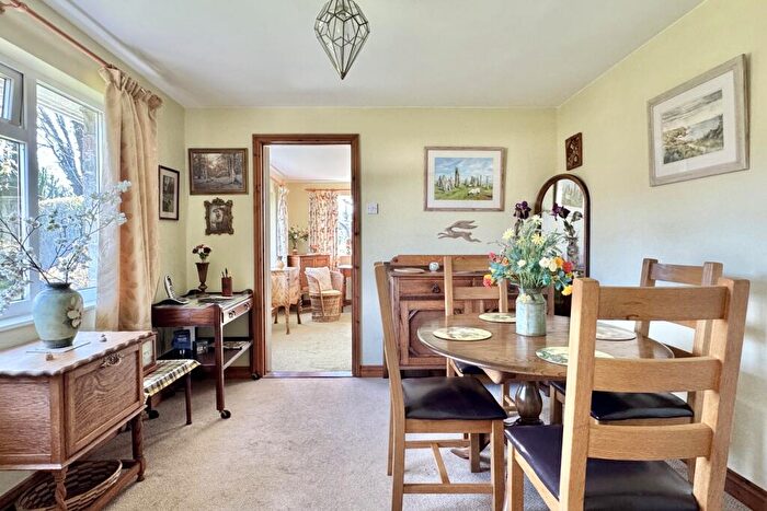 2 Bedroom Bungalow For Sale In Oaklea, Withielgoose Mills, PL30