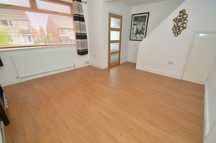 3 Bedroom Semi-Detached House To Rent In Cardigan Avenue, Oswaldtwistle, BB5