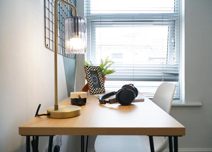 6 Bedroom Flat To Rent In Baggholme Road, Lincoln, LN2