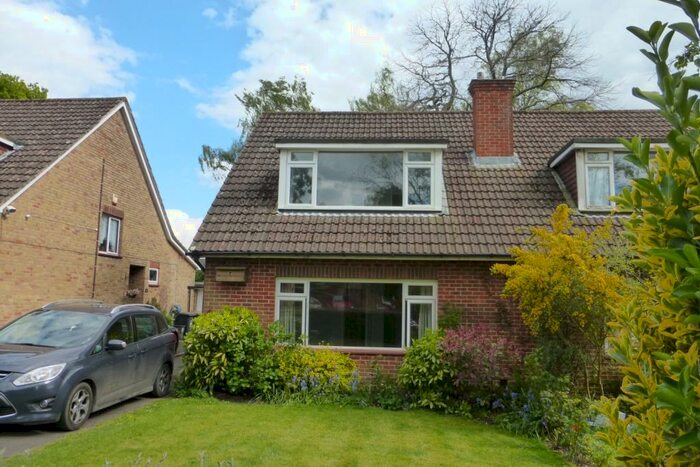 3 Bedroom Semi-Detached House To Rent In Chandler's Ford, Eastleigh, Hampshire, SO53