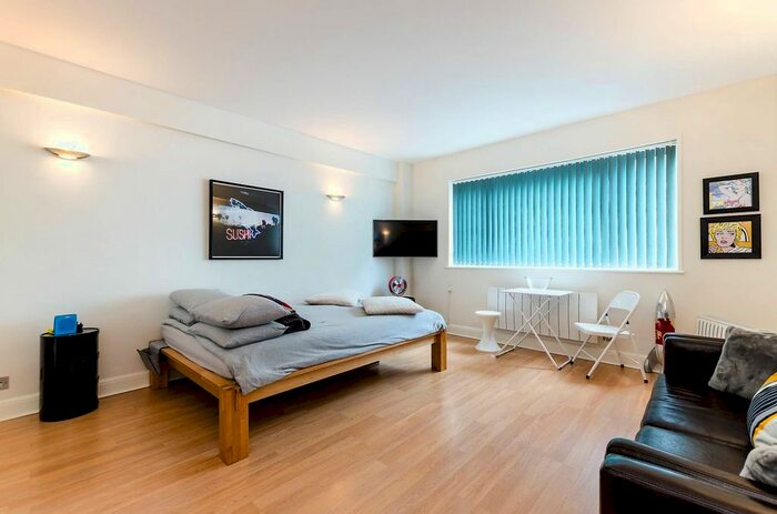 Studio To Rent In Charing Cross Road, Covent Garden, London, WC2H