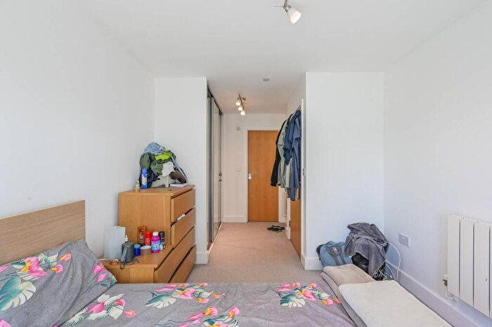 1 Bedroom Flat For Sale In Millharbour, Canary Wharf, London, E14