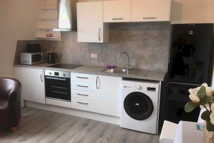2 Bedroom Flat To Rent In George Street, Aberdeen, AB25