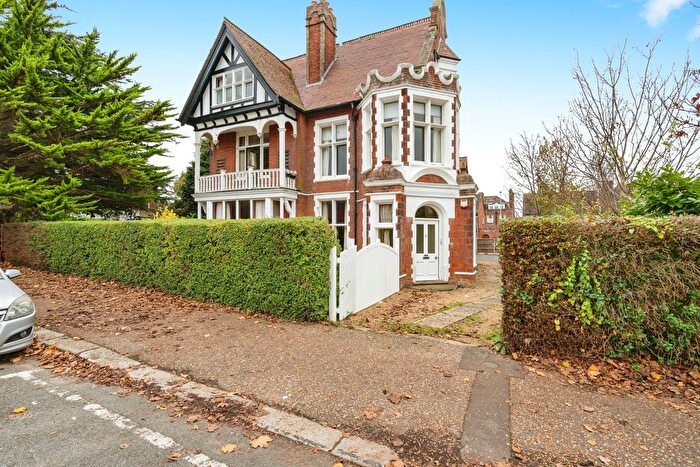 3 Bedroom Property To Rent In Cliff Avenue, Cromer, NR27